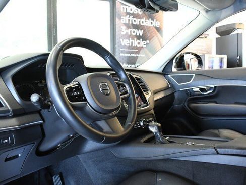 Used 2020 Volvo XC90 T6 Momentum w/ Protection Package Premier AWD/4WD image 29