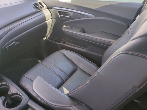 Used 2023 Honda Passport TrailSport image 27