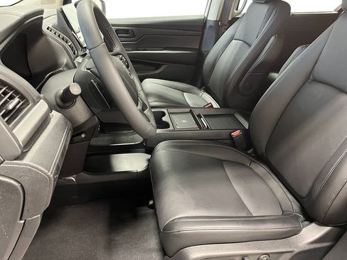 New 2026 Honda Odyssey EX-L image 9