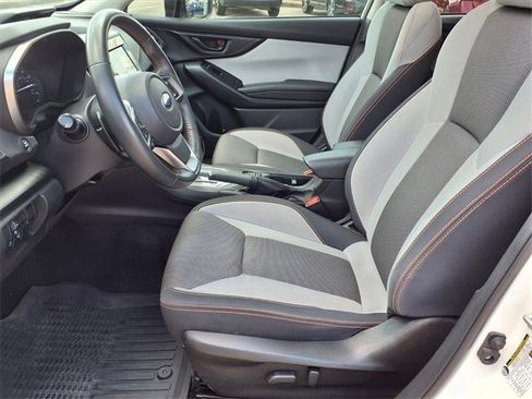 Used 2022 Subaru Crosstrek 2.0i Premium w/ Moonroof Package image 6