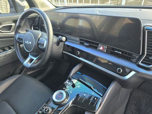 Certified 2024 Kia Sportage EX w/ EX Premium Package image 13