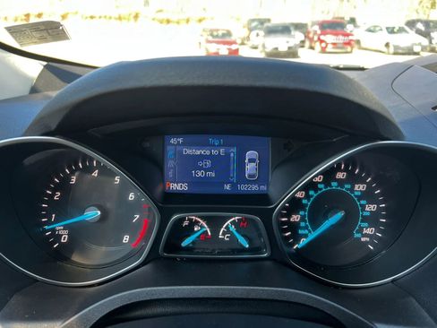 Used 2015 Ford Escape SE AWD/4WD image 17