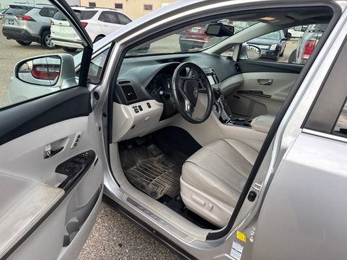Used 2014 Toyota Venza XLE w/ XLE Premium Package AWD/4WD image 11
