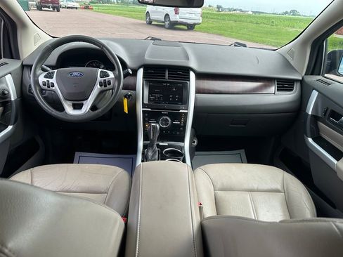 Used 2014 Ford Edge Limited FWD image 25
