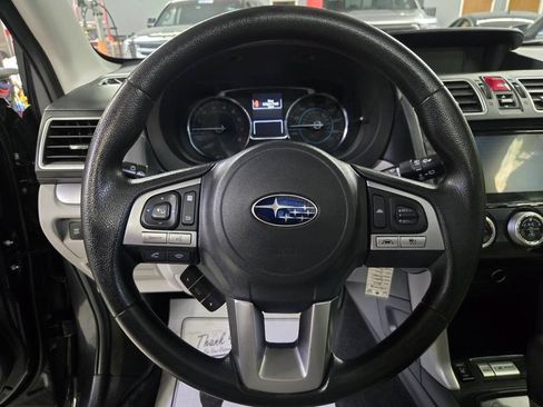 Used 2017 Subaru Forester 2.5i Premium AWD/4WD image 11