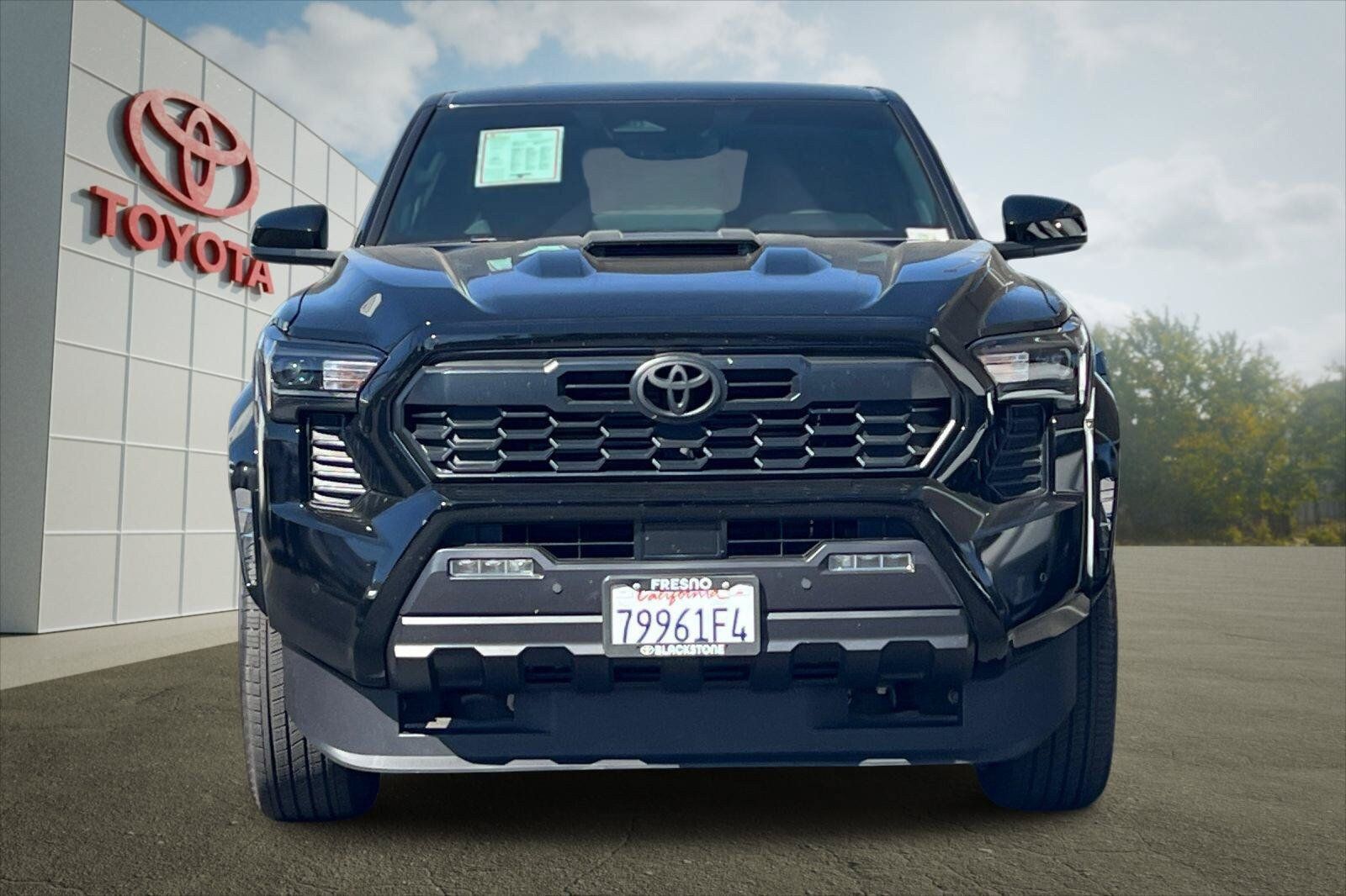 Certified 2025 Toyota Tacoma TRD Sport w/ TRD Sport Upgrade Package AWD/4WD image 8
