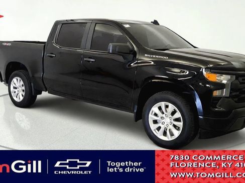 Used 2024 Chevrolet Silverado 1500 Custom AWD/4WD image 1