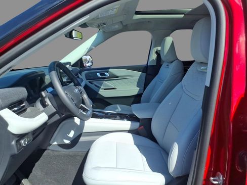 New 2026 Ford Explorer Platinum image 20