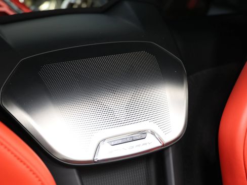 Used 2020 Chevrolet Corvette Stingray Preferred Cpe w/ 2LT Preferred Equipment Group RWD image 84