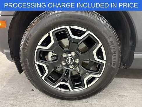 Certified 2025 Ford Bronco Sport Outer Banks w/ Outer Banks Tech Package+ AWD/4WD image 2