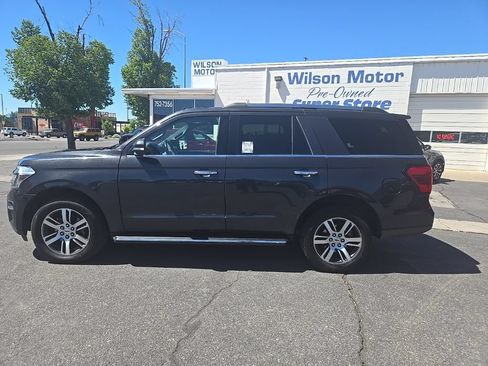 Used 2023 Ford Expedition Limited AWD/4WD image 8