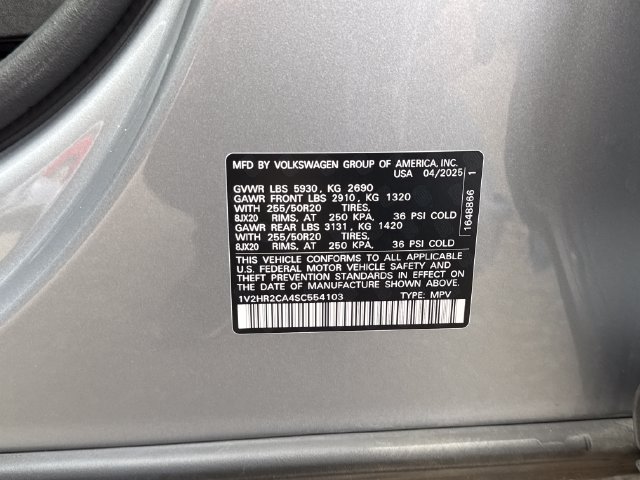 Used 2025 Volkswagen Atlas SE AWD/4WD image 17