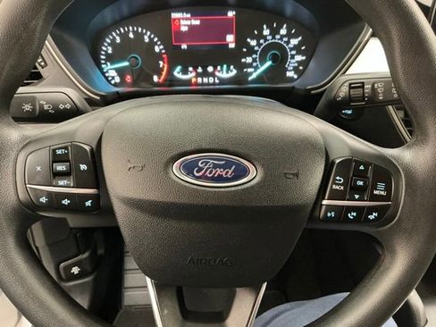 Used 2022 Ford Escape SE image 26