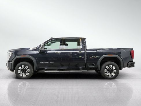 Used 2025 GMC Sierra 2500 Denali w/ Denali Reserve Package AWD/4WD image 2