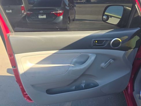 Used 2006 Toyota Tacoma 2WD Regular Cab w/ Enhancement Pkg image 11