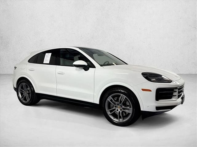 Certified 2025 Porsche Cayenne Coupe AWD/4WD image 7