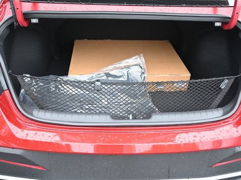 Certified 2025 Hyundai Elantra Sport image 7