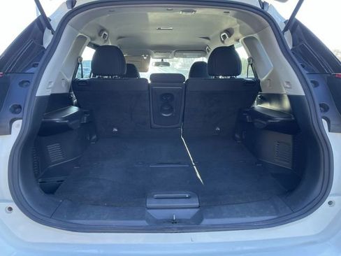 Used 2017 Nissan Rogue S image 24