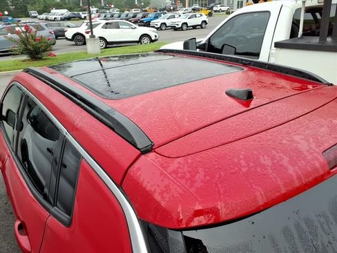 Used 2023 Jeep Compass Latitude w/ Sun and Sound Group AWD/4WD image 11