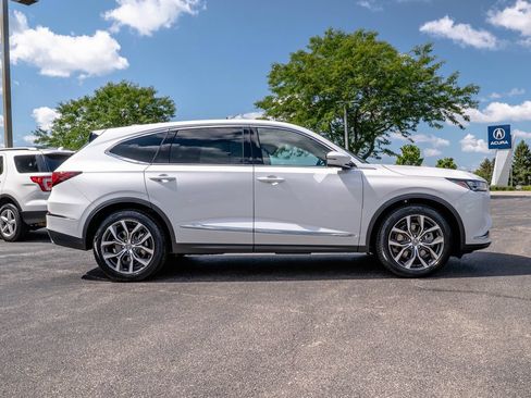 Certified 2024 Acura MDX w/ Technology Package AWD/4WD image 18