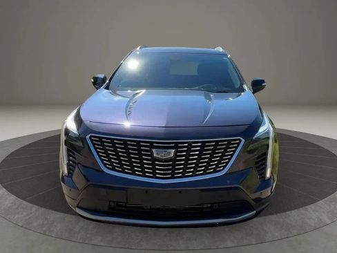 Used 2022 Cadillac XT4 Premium Luxury w/ LPO, Radiant Package AWD/4WD image 7