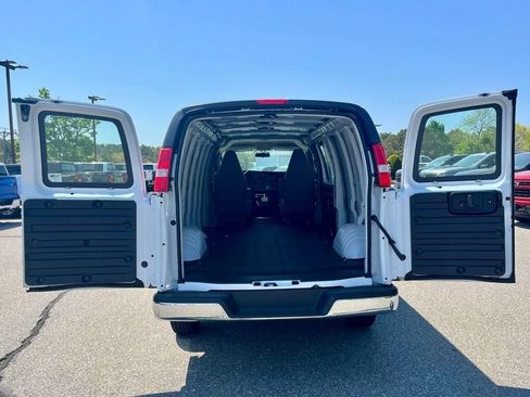 New 2026 Chevrolet Express 2500 Extended w/ Driver Convenience Package RWD image 5