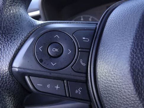 Used 2025 Toyota Corolla LE FWD image 12