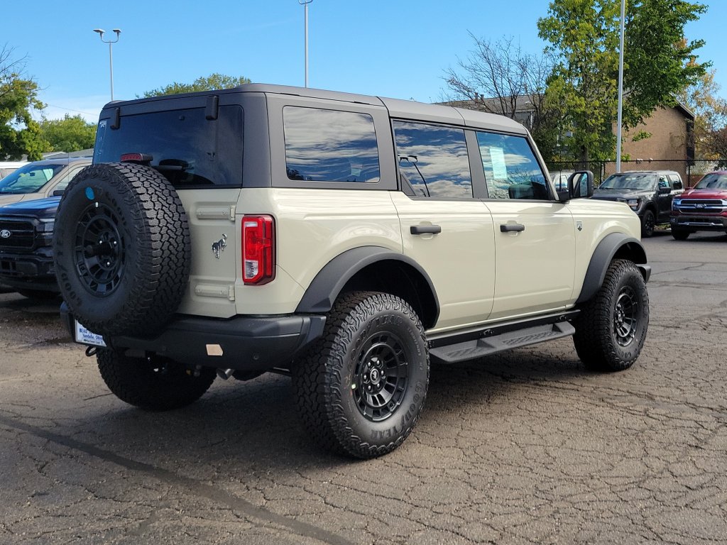 New 2026 Ford Bronco Big Bend w/ Black Diamond Package AWD/4WD image 4