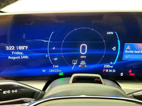 Used 2023 Cadillac Lyriq 2WD image 14