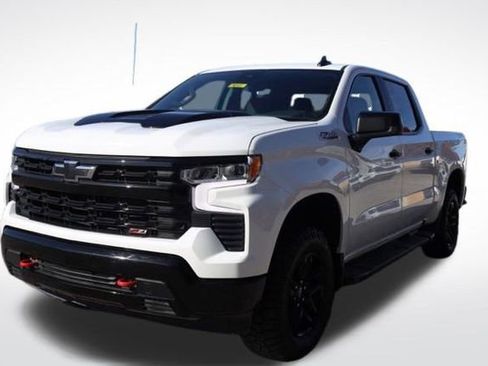 Used 2024 Chevrolet Silverado 1500 LT Trail Boss w/ Protection Package image 4
