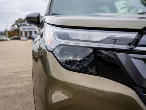 Certified 2025 Subaru Forester Limited w/ Popular Package #2 image 21