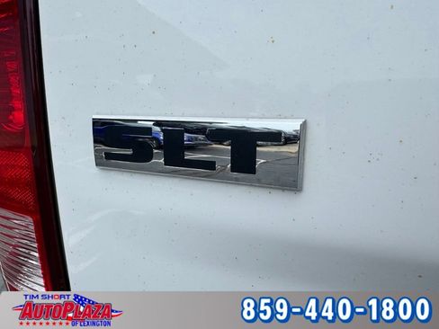 Used 2017 RAM 2500 SLT AWD/4WD image 19