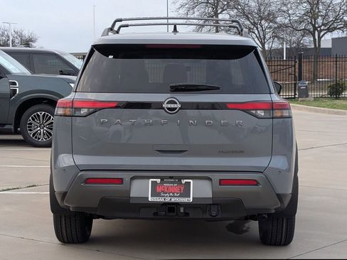 New 2026 Nissan Pathfinder Platinum FWD image 5