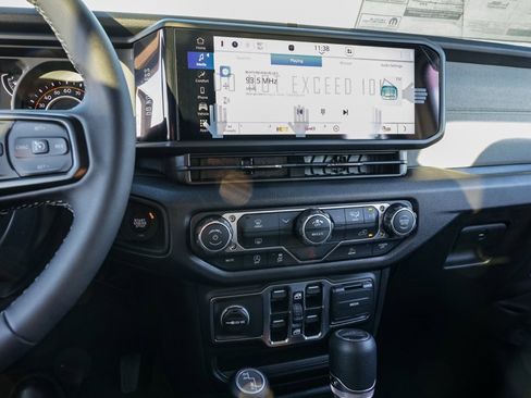 New 2026 Jeep Gladiator Sport image 26