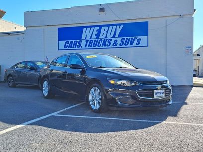 Used 2018 Chevrolet Malibu Hybrid w/ Leather Package