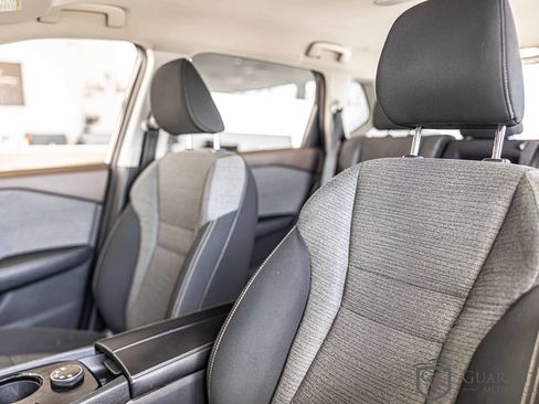 Used 2021 Nissan Rogue S image 17