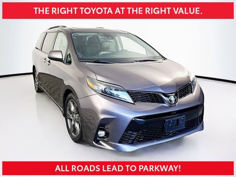 Used 2020 Toyota Sienna SE w/ SE Preferred Package FWD image 1