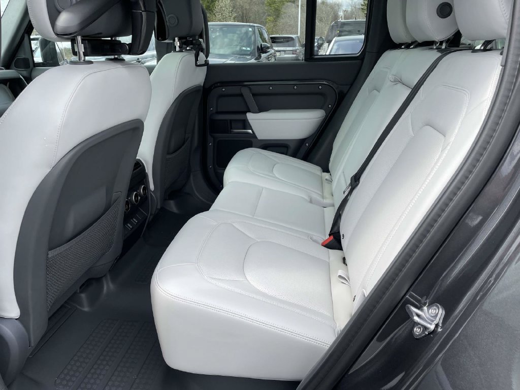 New 2026 Land Rover Defender 110 S AWD/4WD image 17