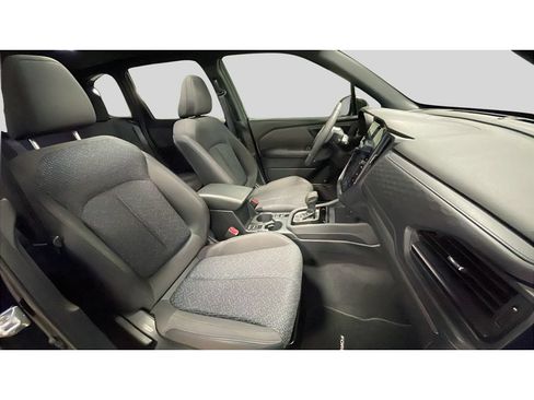 Used 2025 Subaru Forester Premium AWD/4WD image 18