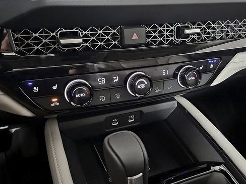 Used 2025 Honda Accord Touring image 16