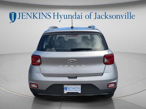 New 2026 Hyundai Venue SEL FWD image 4