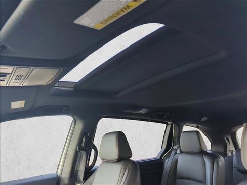 Used 2023 Honda Odyssey Sport image 17