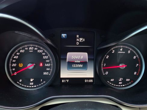 Used 2015 Mercedes-Benz C 300 4MATIC Sedan image 26