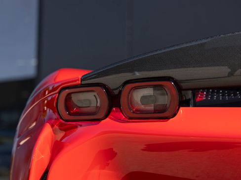 Used 2023 Ferrari SF90 Stradale Base image 14