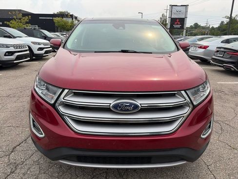 Used 2018 Ford Edge Titanium w/ Equipment Group 301A AWD/4WD image 2