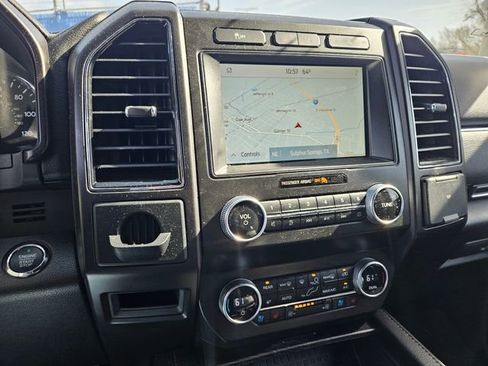 Used 2021 Ford Expedition Limited image 12