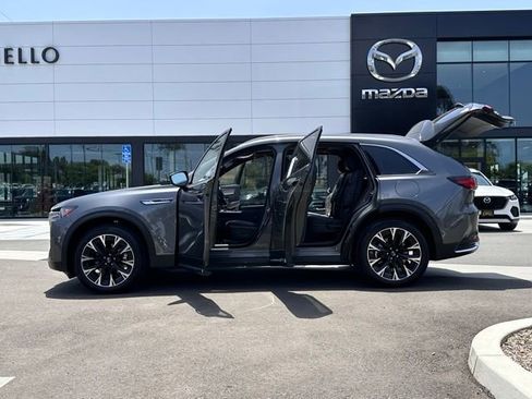 Certified 2024 MAZDA CX-90 Plug-In Hybrid w/ Premium Plus AWD/4WD image 28
