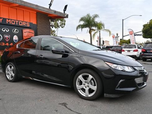 Used 2018 Chevrolet Volt LT w/ Comfort Package image 14