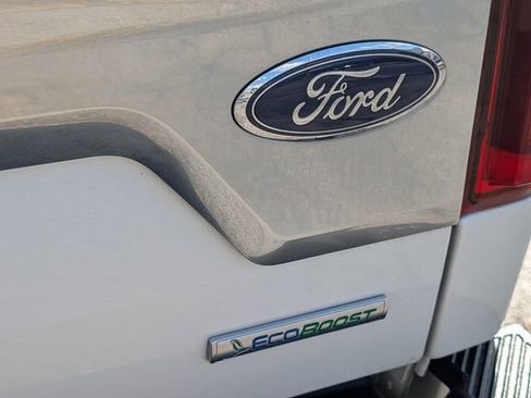 Used 2018 Ford F150 Platinum w/ Equipment Group 701A Luxury image 16