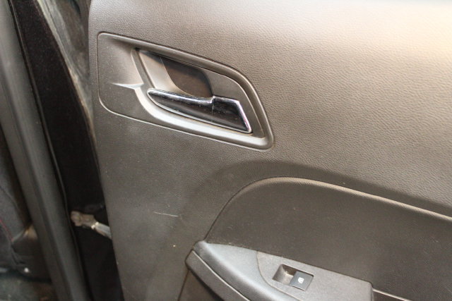Used 2015 Chevrolet Equinox LT AWD/4WD image 12